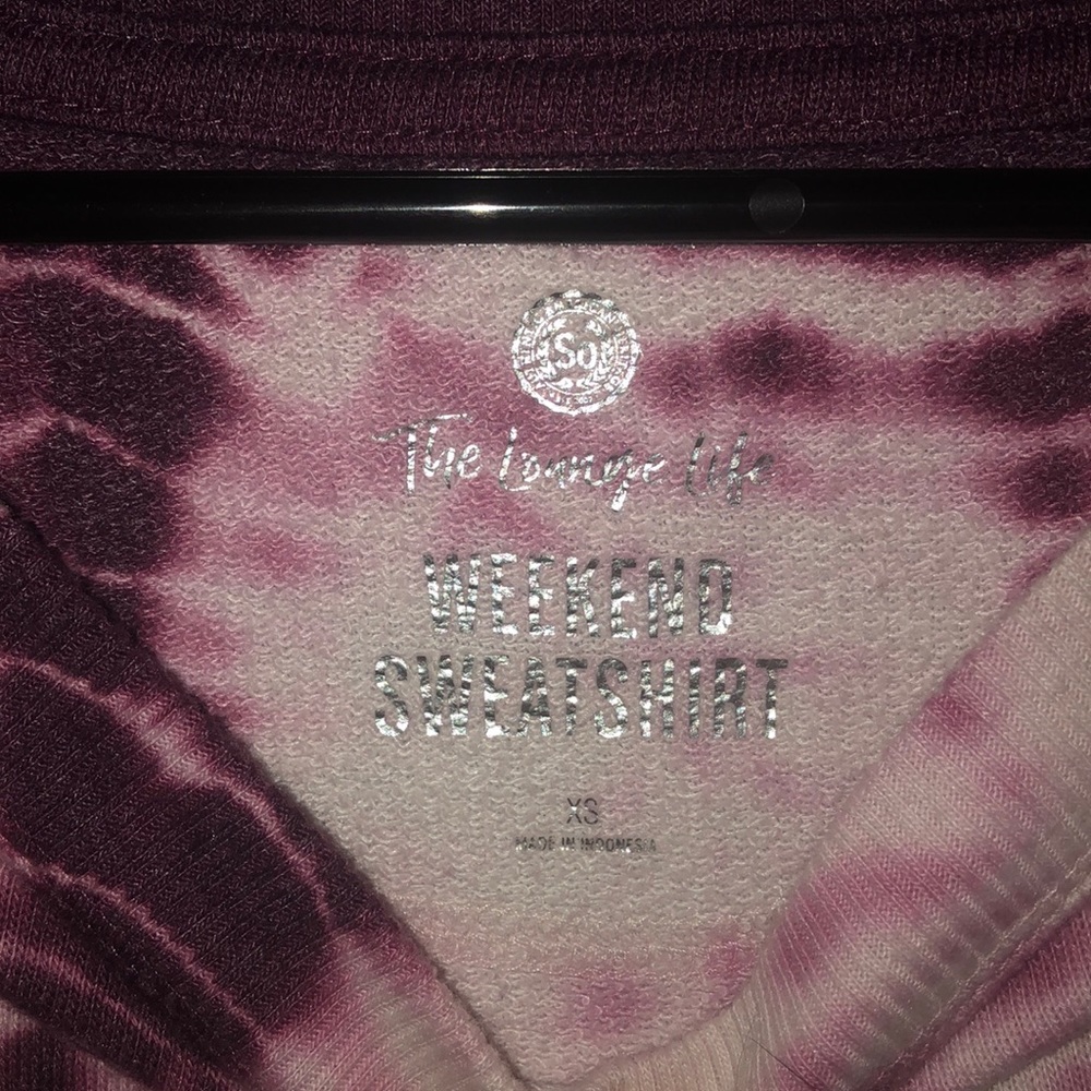 sweater - Picture 3 of 3